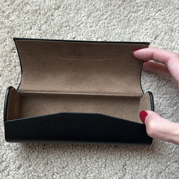 Burberry Glasses Case - Picture 3 of 3